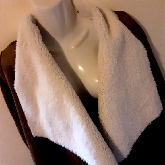 Lola B Waterfall Shearling Cardigan Size Small NWOT - Picture 6 of 14